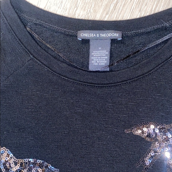 ⭐️ Chelsea & Theodore  embroidered top - Picture 4 of 5